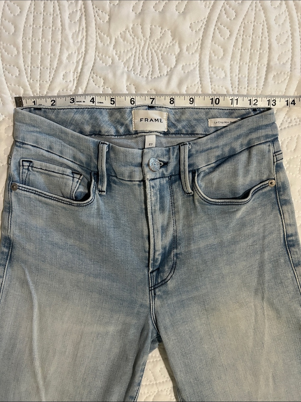 Frame Denim Light Blue ‘Le Crop Mini Boot’ Jeans with Raw Hem Sz: 27 - Picture 3 of 10